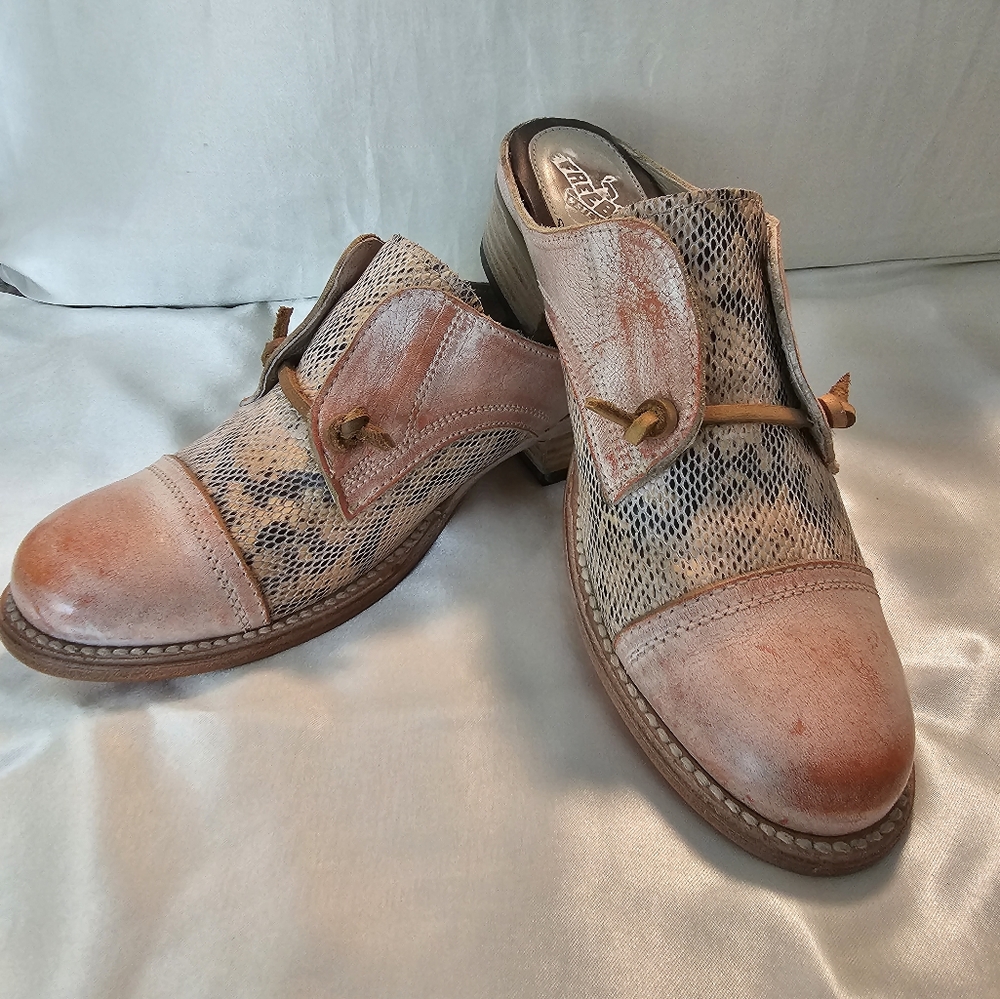 freebird Distressed Peach Leather & Mesh Mule Clogs